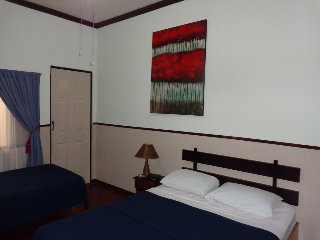 Hotel Santamaria Airport North / Alajuela Downtown Eksteriør billede