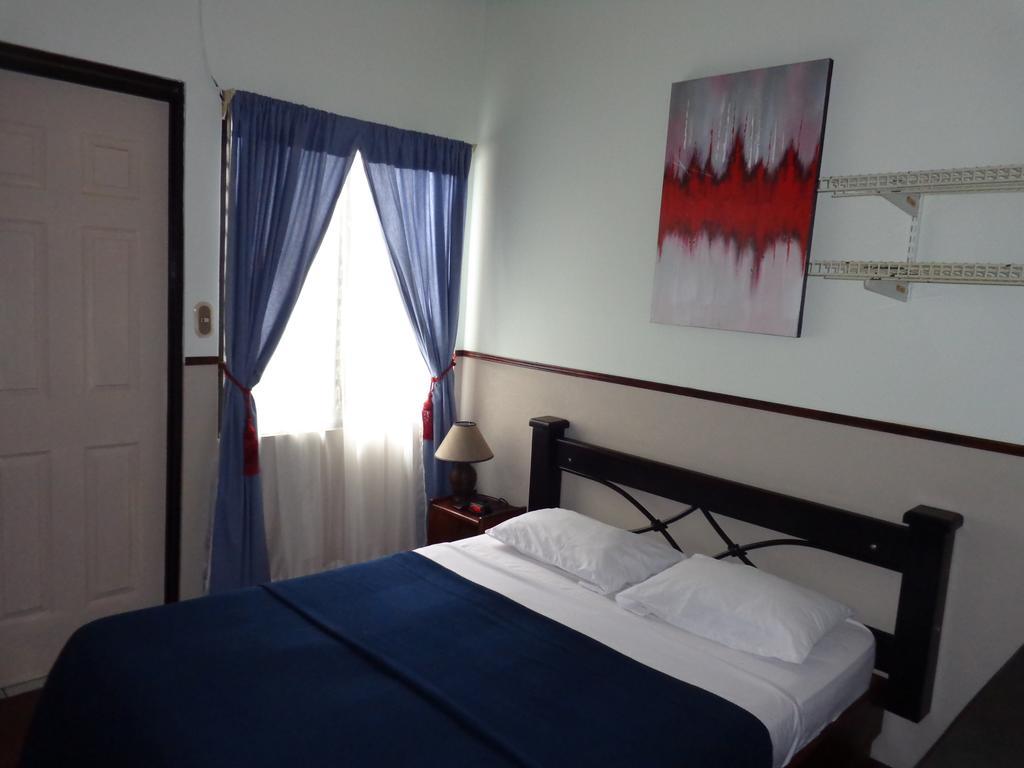 Hotel Santamaria Airport North / Alajuela Downtown Eksteriør billede